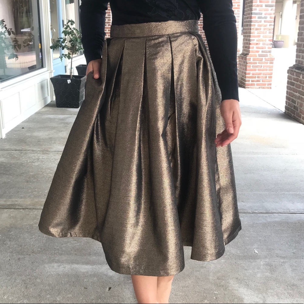 Gold skirt